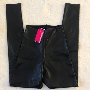 Commando | Black Faux Leather Legging With Control Size Small (with small hole)